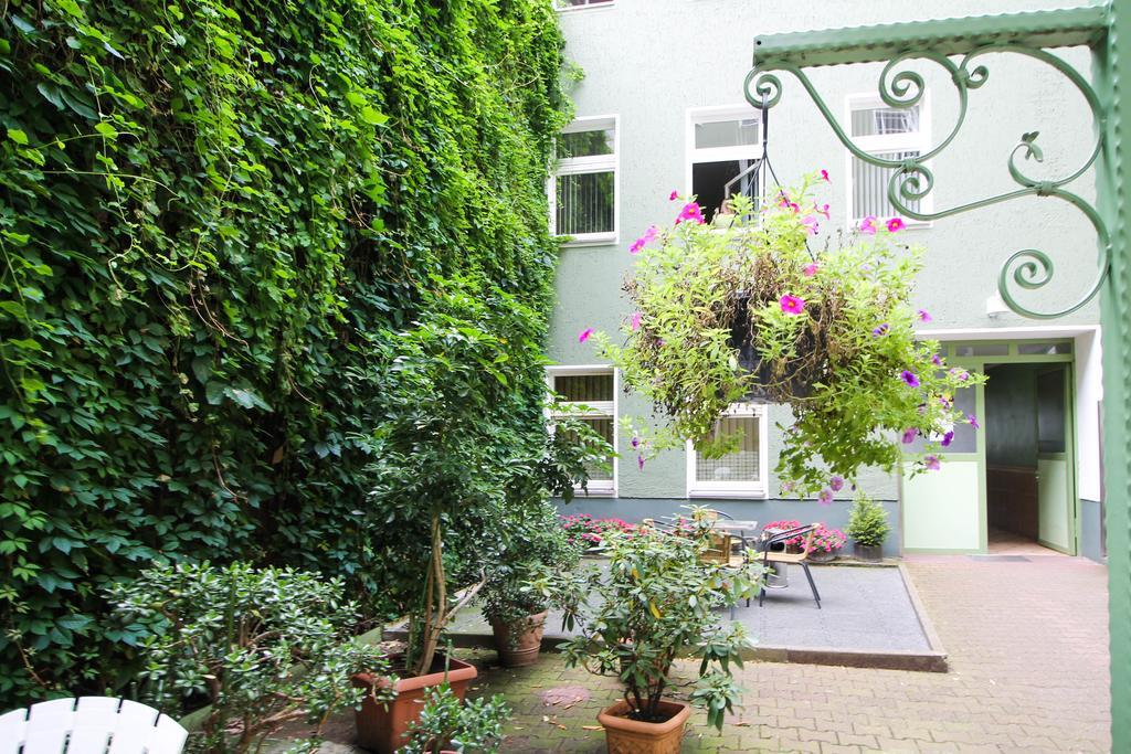 Apartments Kolo 77 Berlin Exterior photo