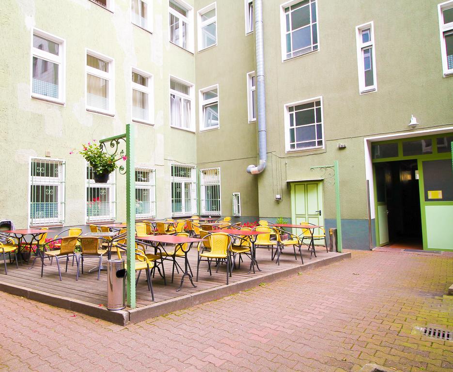 Apartments Kolo 77 Berlin Exterior photo